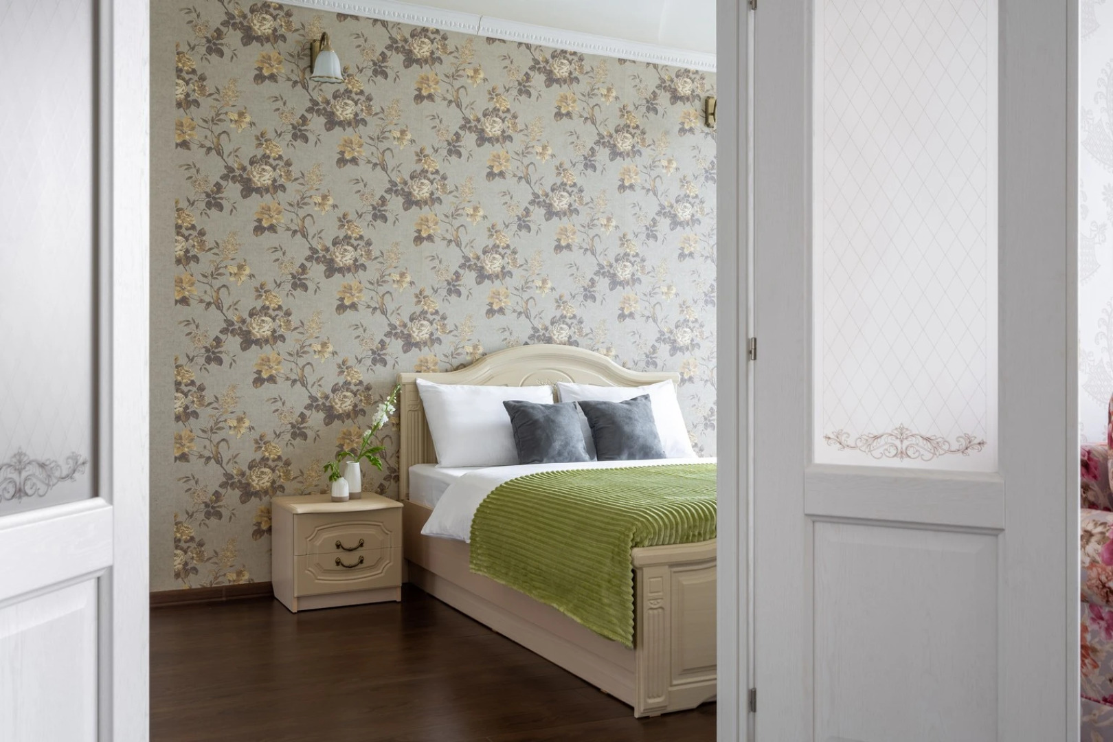 Апартаменты LetYourFlat "Romantic" 1 спальня