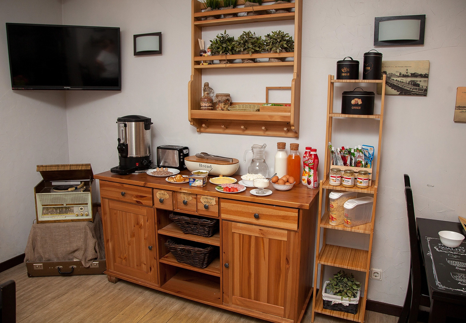 Отель Колос