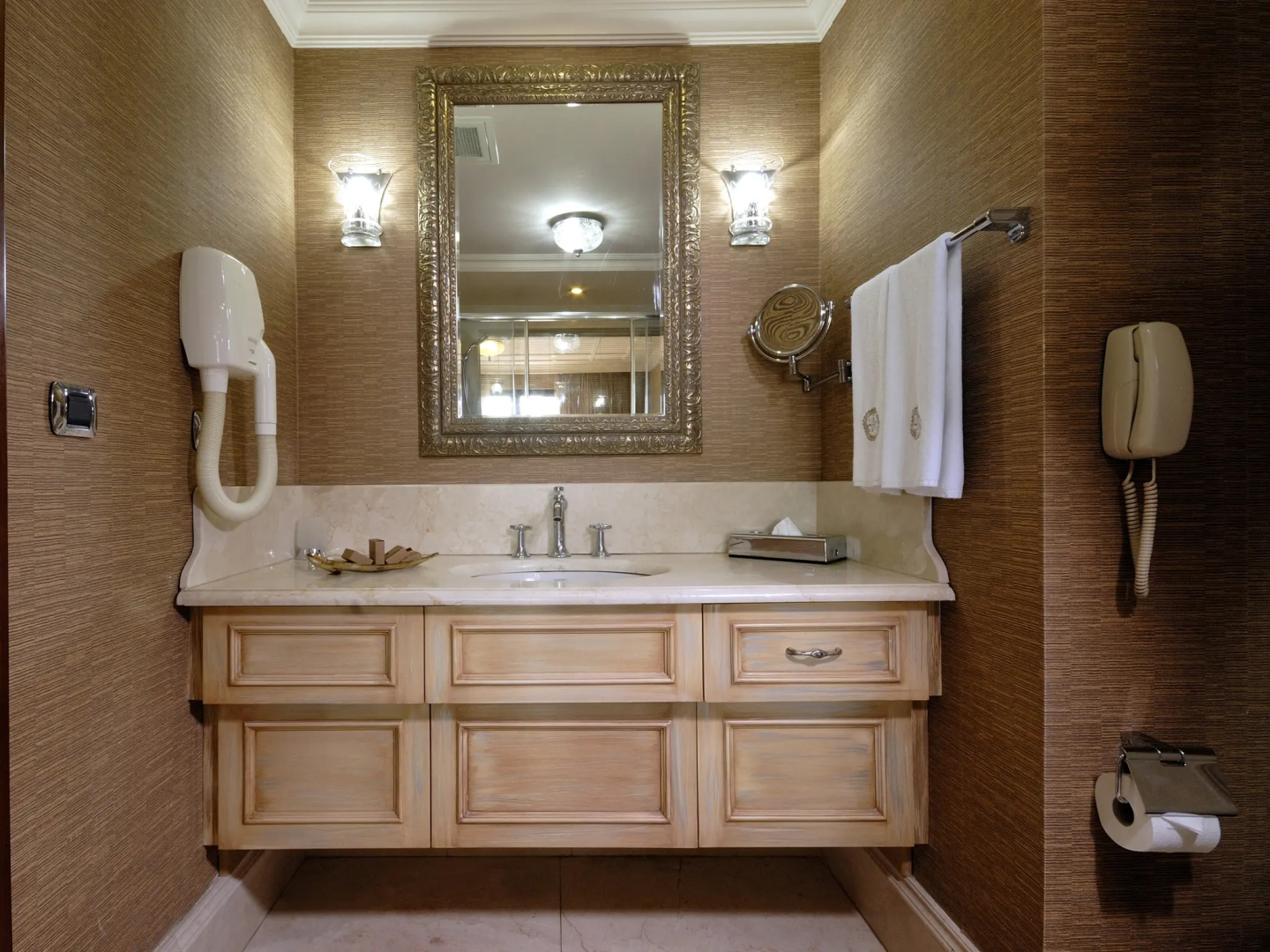 Отель The Central Palace Taksim