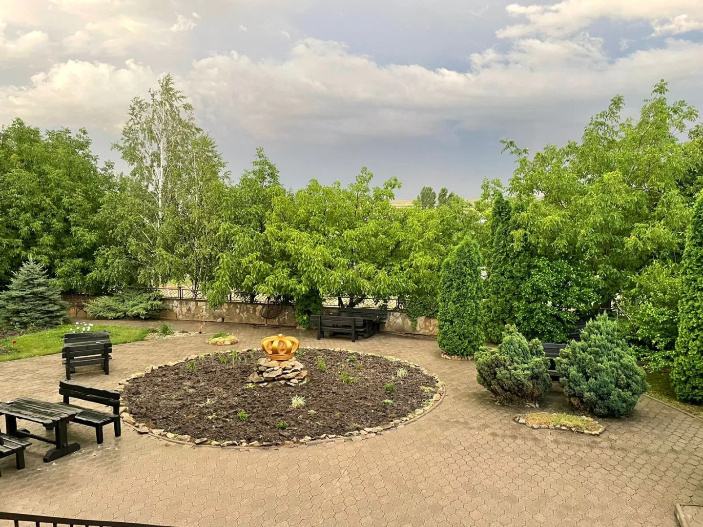 Отель Загородный Монест