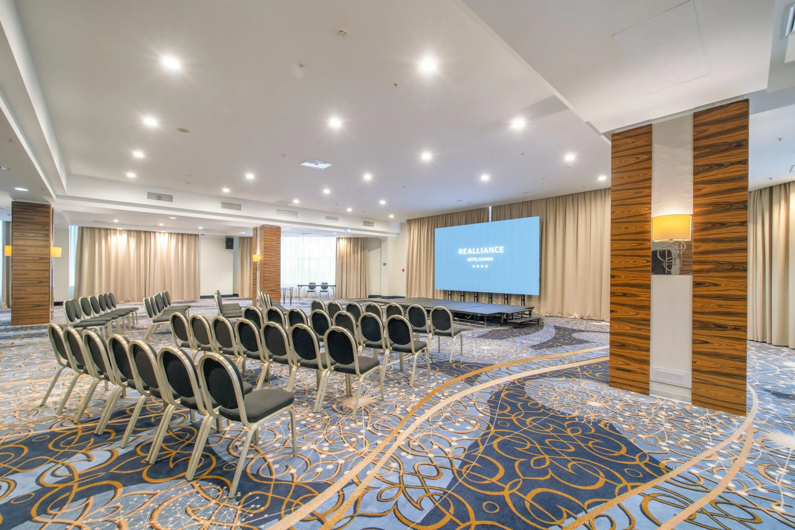 Отель Реальянс Самара (ex Ренессанс Самара)