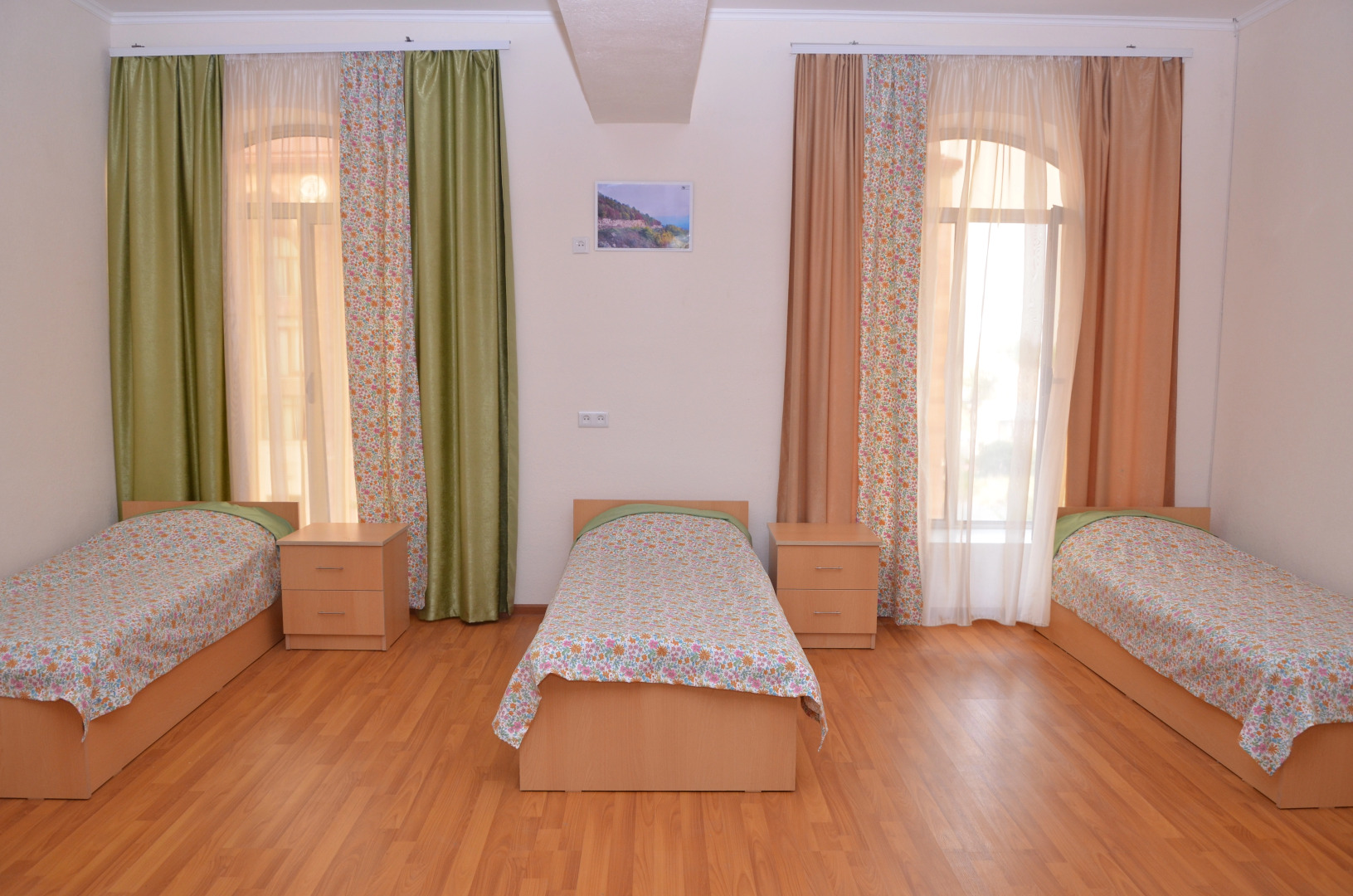 Отель Менуа