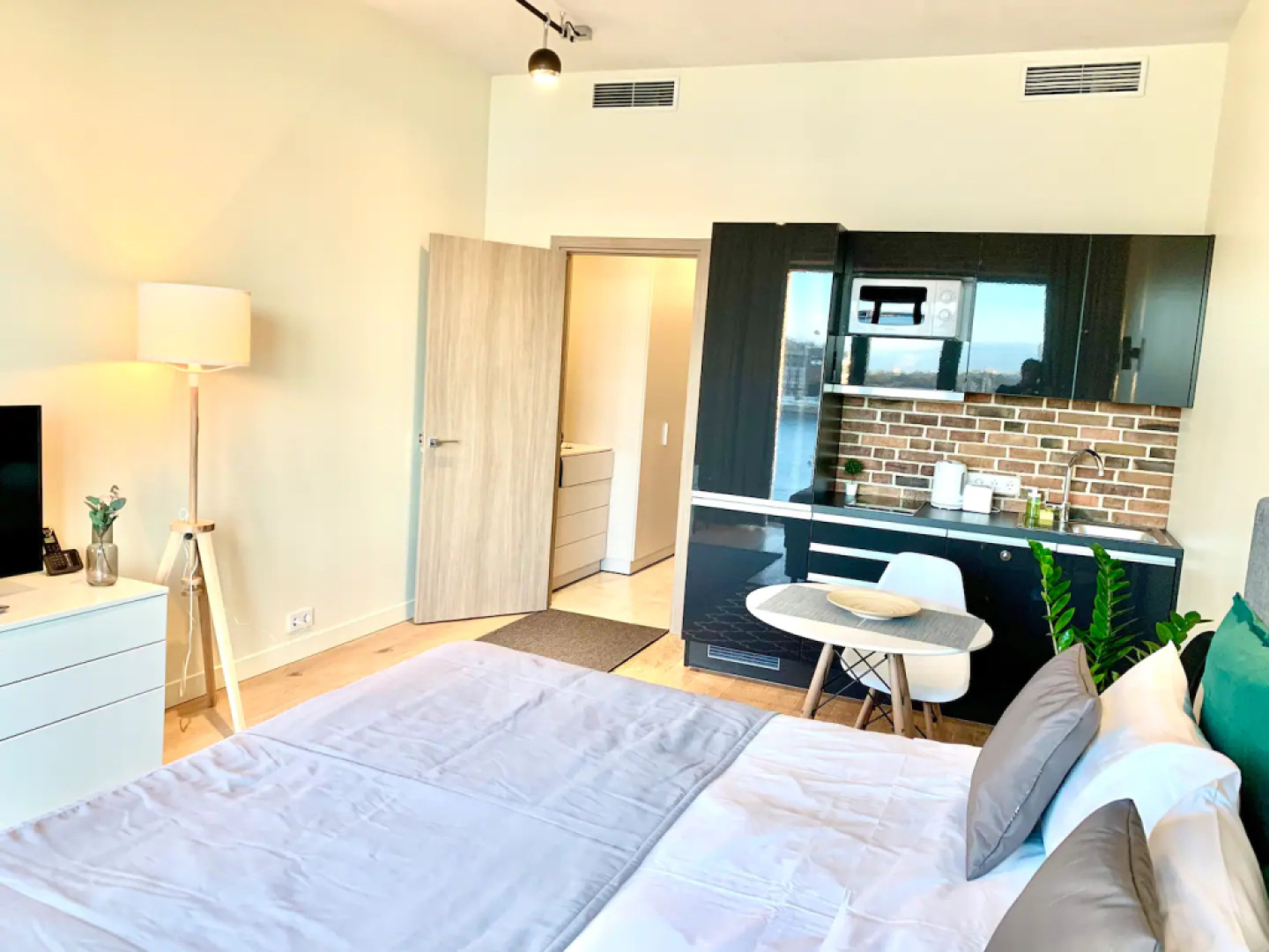 Апартаменты Panoramic Sea View Loft Apartments