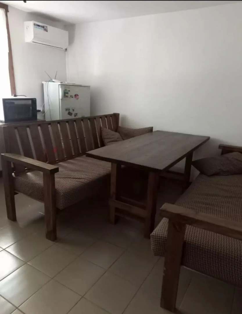 Частный дом на берегу реки Абин