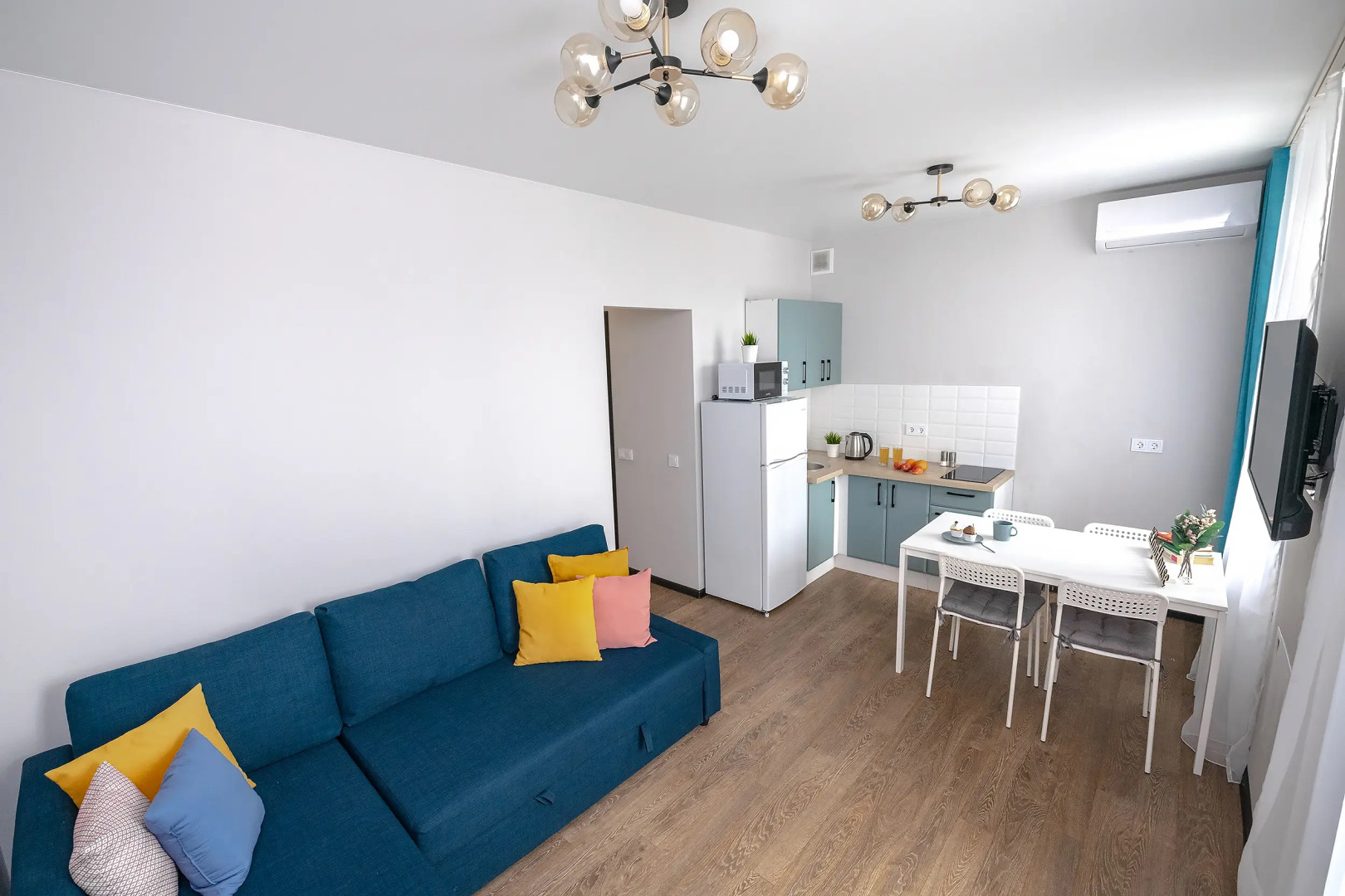 Апартаменты TopHouse на Черняховского 9 трехкомнатные