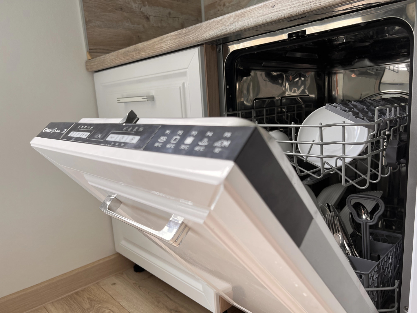 Апартаменты Solar с двориком для курения, пр. Калинина 38 (2)