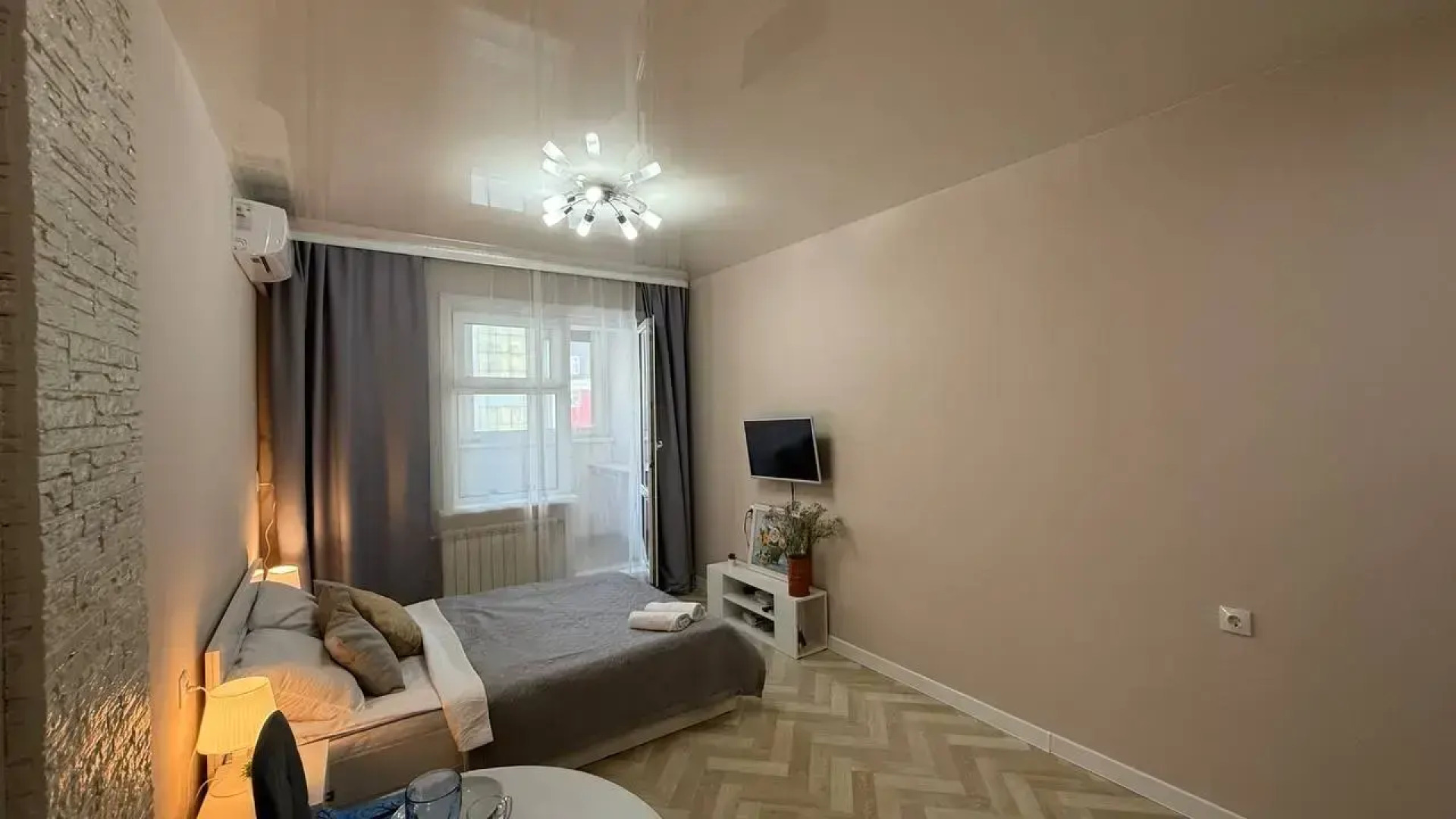 Квартира на Пирогова 6