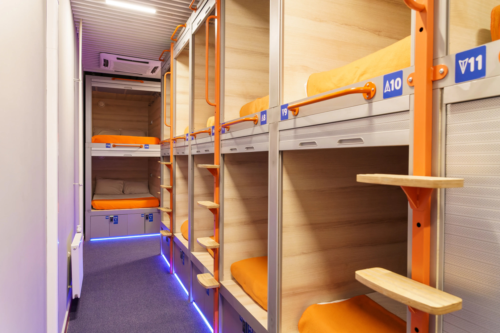 Капсульный отель Sleep&Fly DME