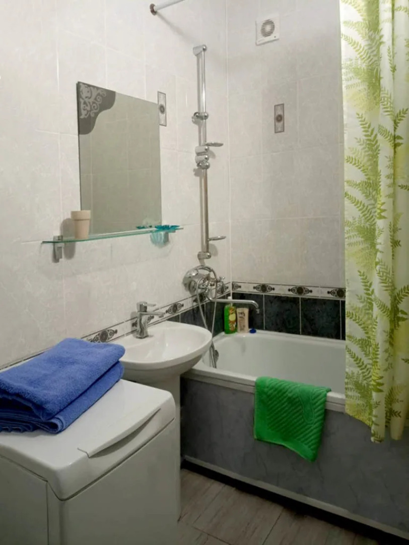 Квартира большая у ТЦ Крейсер, 33 квартиры