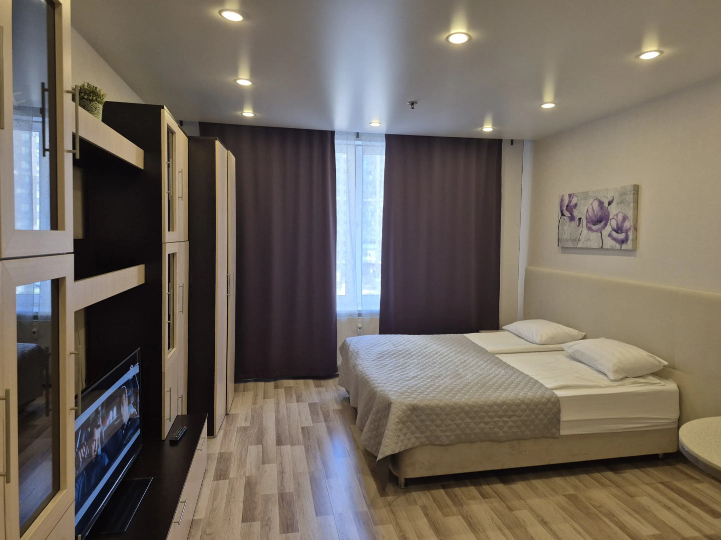 Апартаменты Аксиома 4