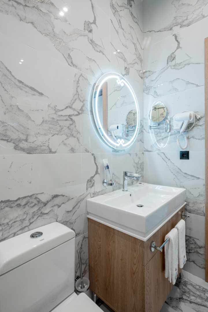 Отель Qazaq Premium