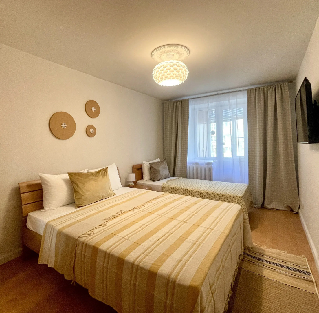 Квартира Просторная 4х комнатная в центре