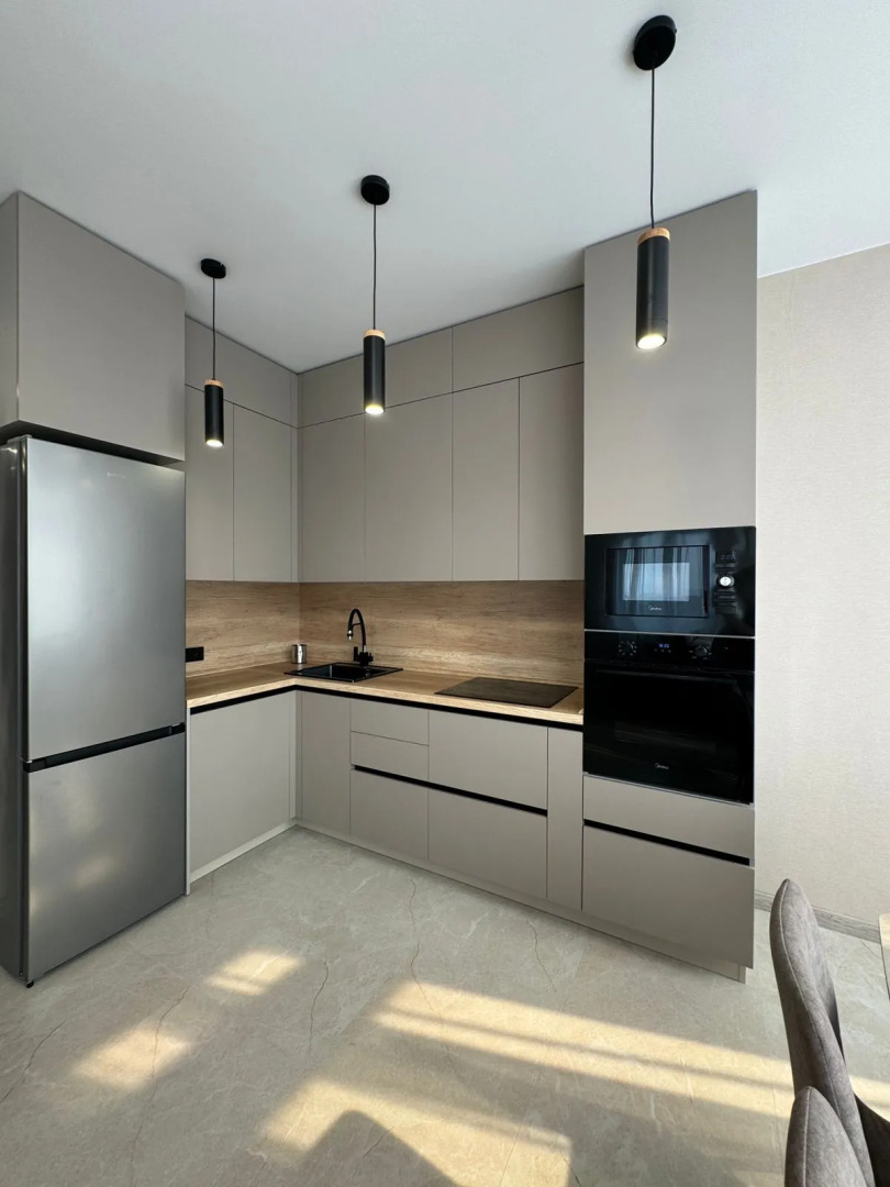 Апартаменты Светлые в Новостройке на Толстого