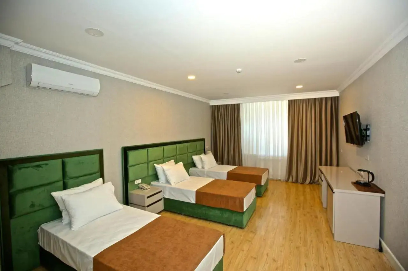 Отель Rusel Park