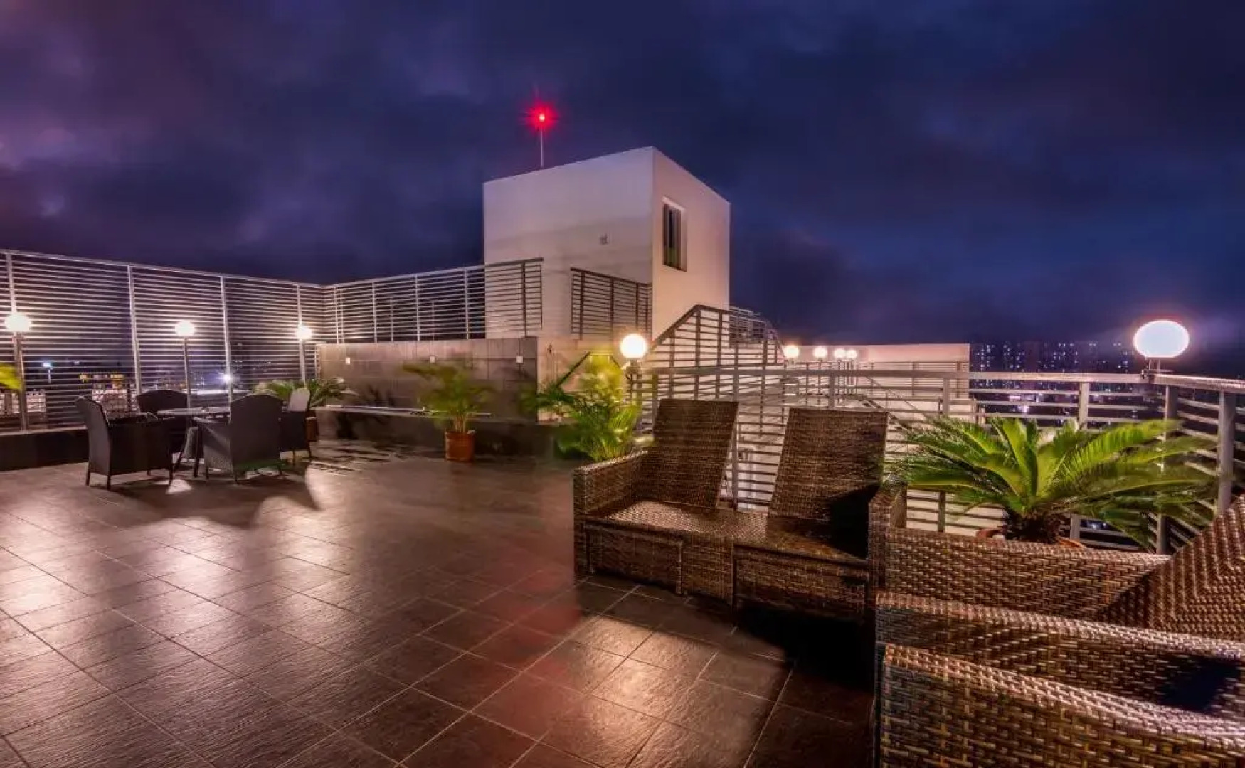 Long Beach Suites Dhaka