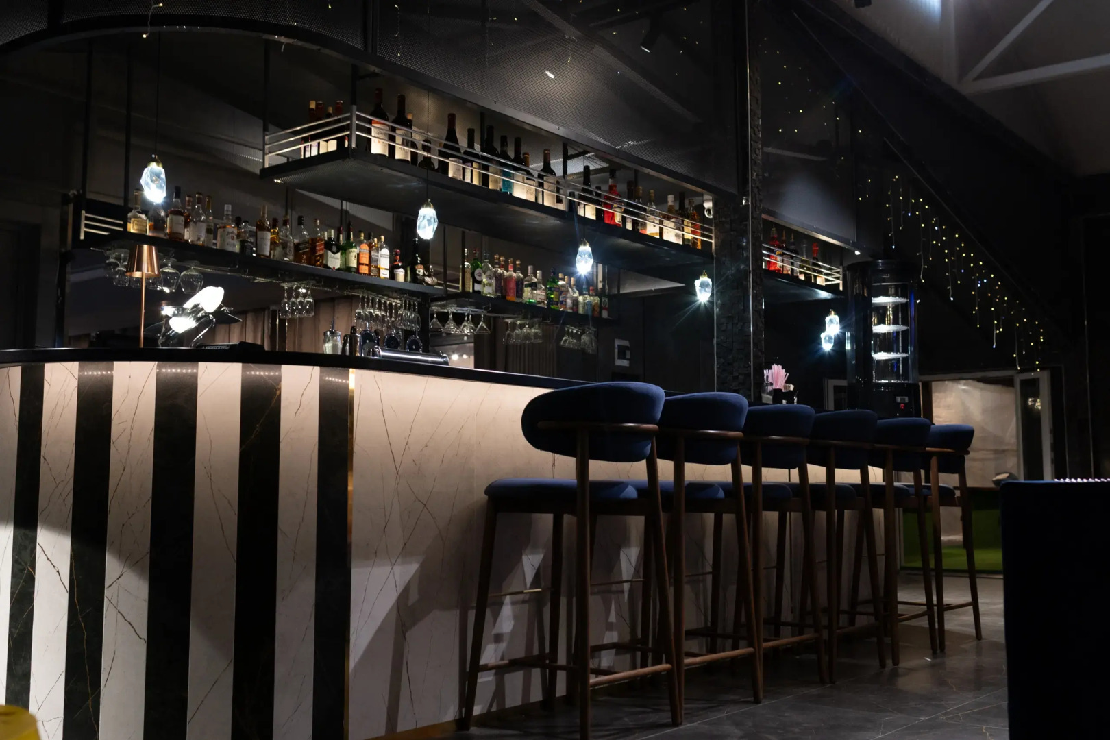 Отель Авиатор