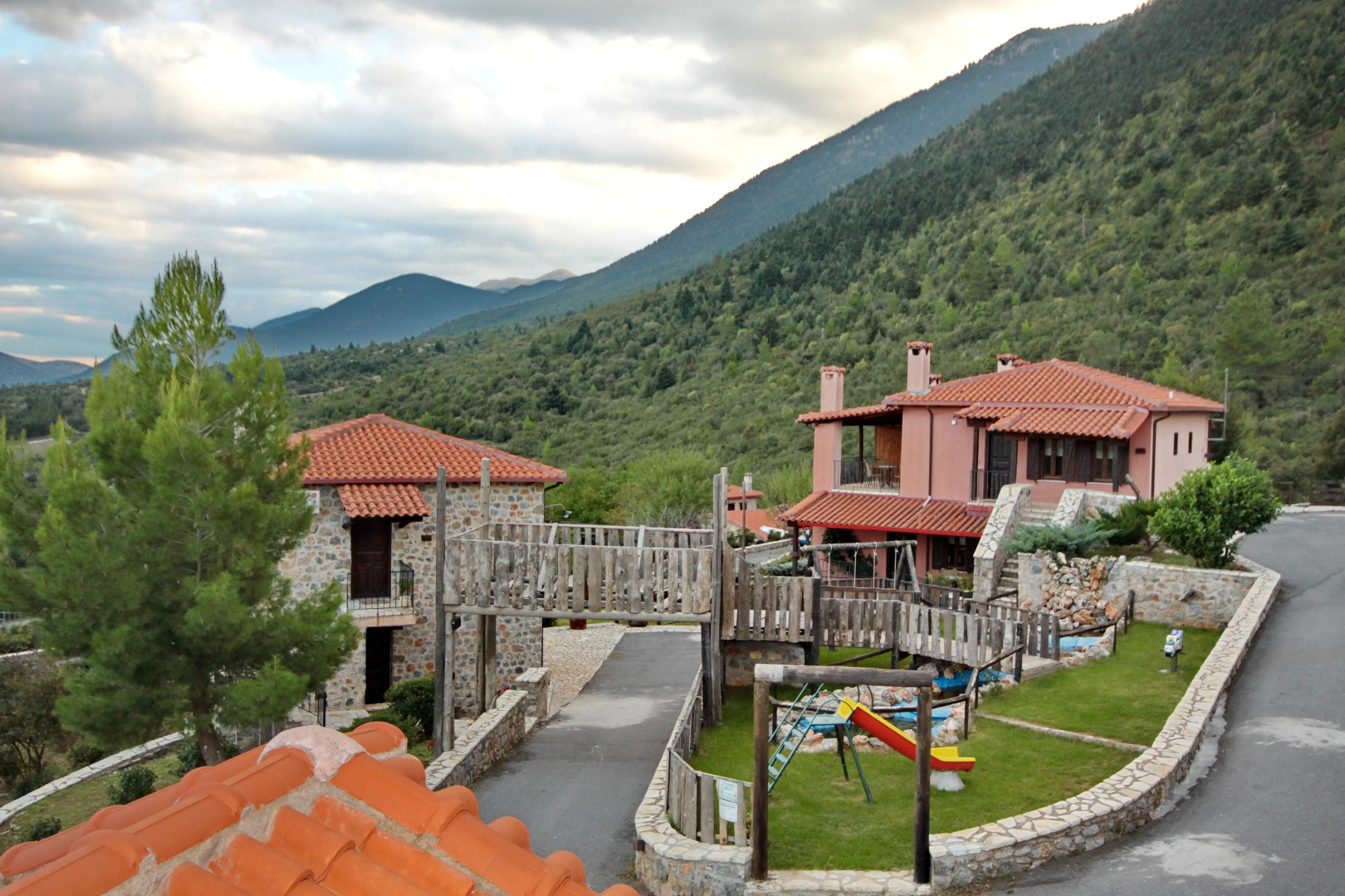 Отель Menalia Villas & Suites
