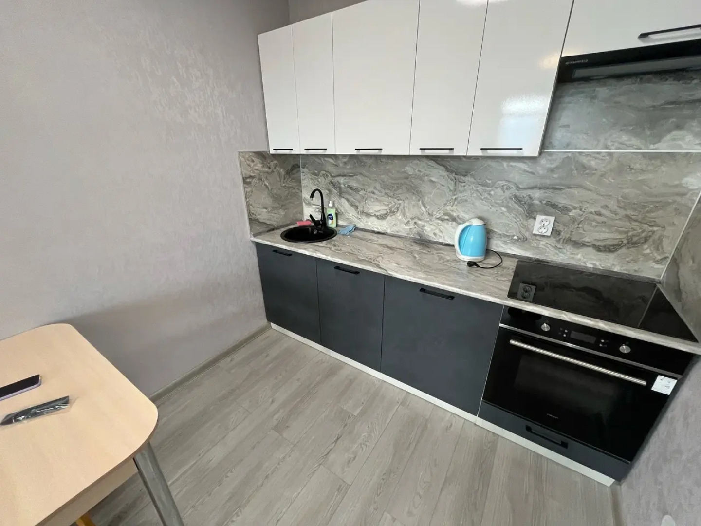 Квартира Камбарская 94