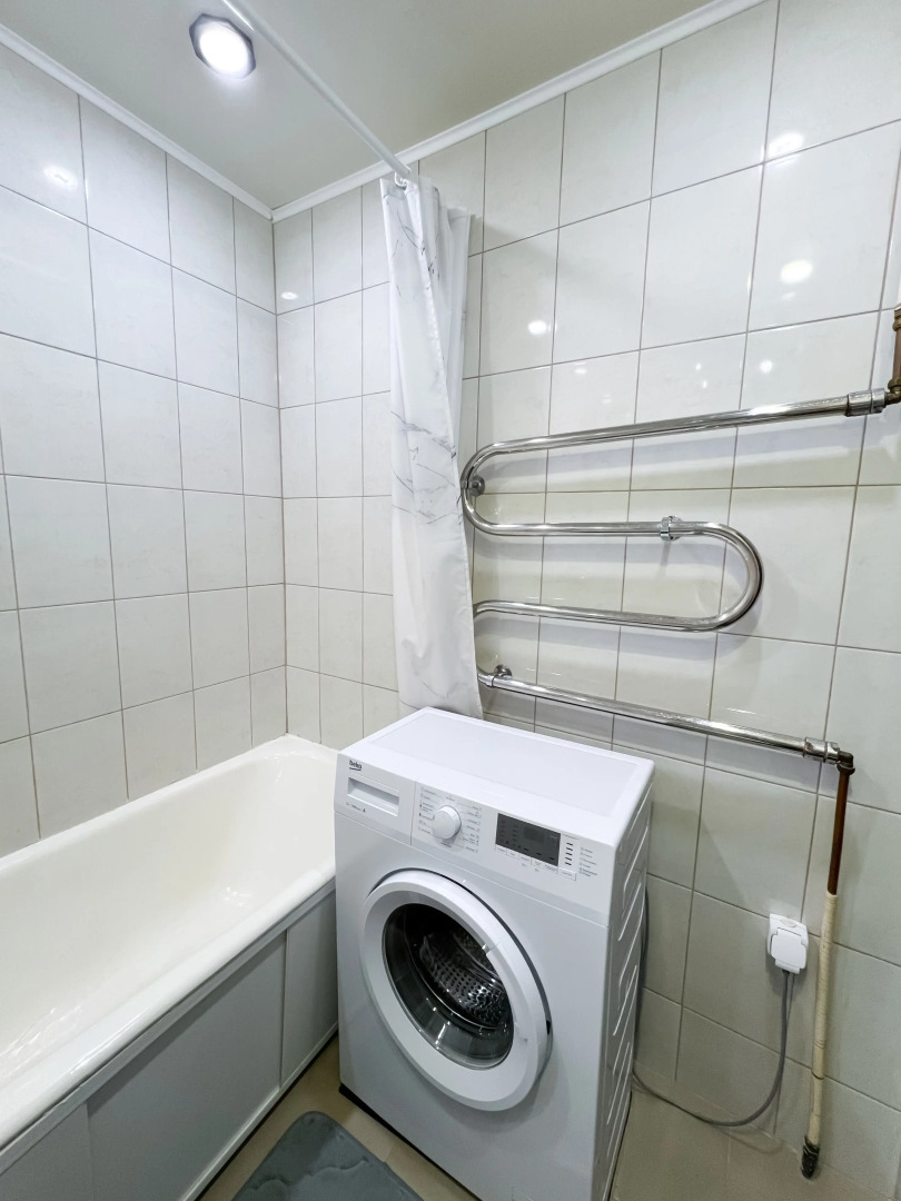 Квартира 2-комнатная на Коминтерна 17