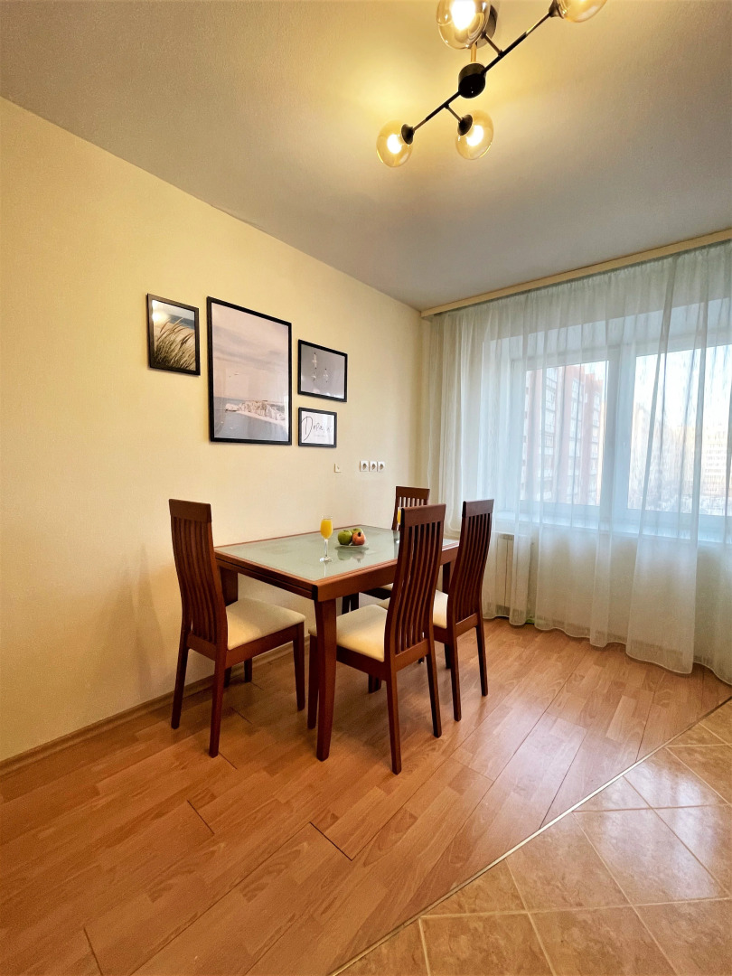 Апартаменты Авиаторов 14