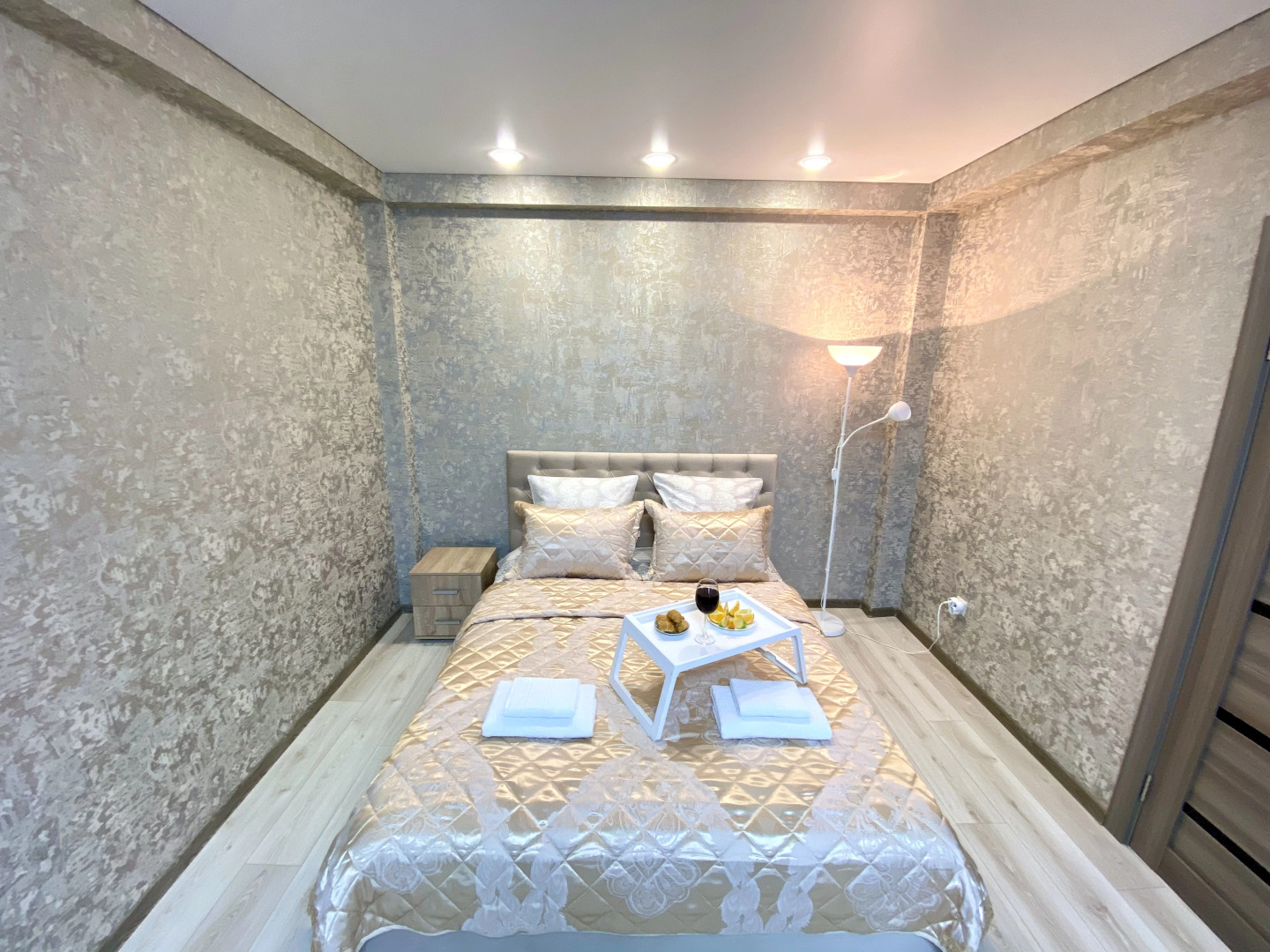 Апартаменты Fsf Премиальные В Центре - Дистанционный Заезд