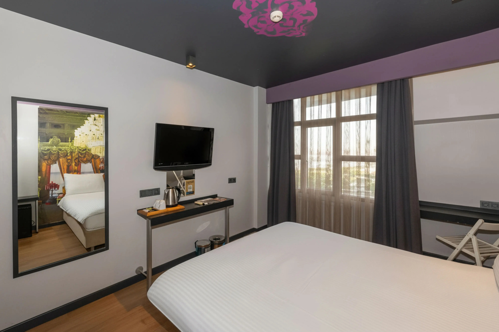 Tulip City Hotel