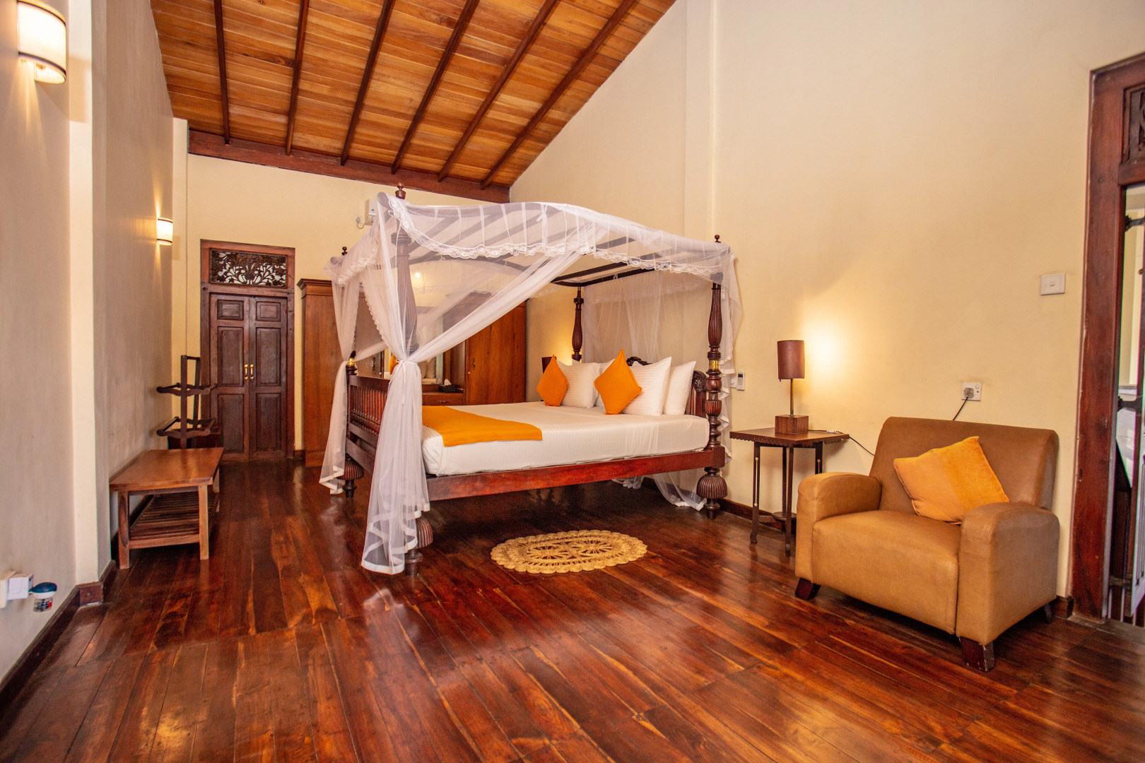 Villa South Point Abbey 4 bedroom beach front