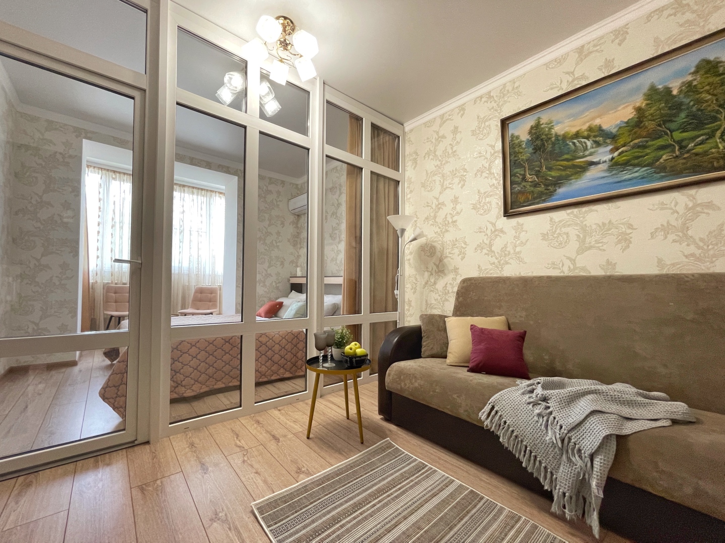 Двухкомнатные Апартаменты Люкс на 7 человек в курортной зоне Ессентуков