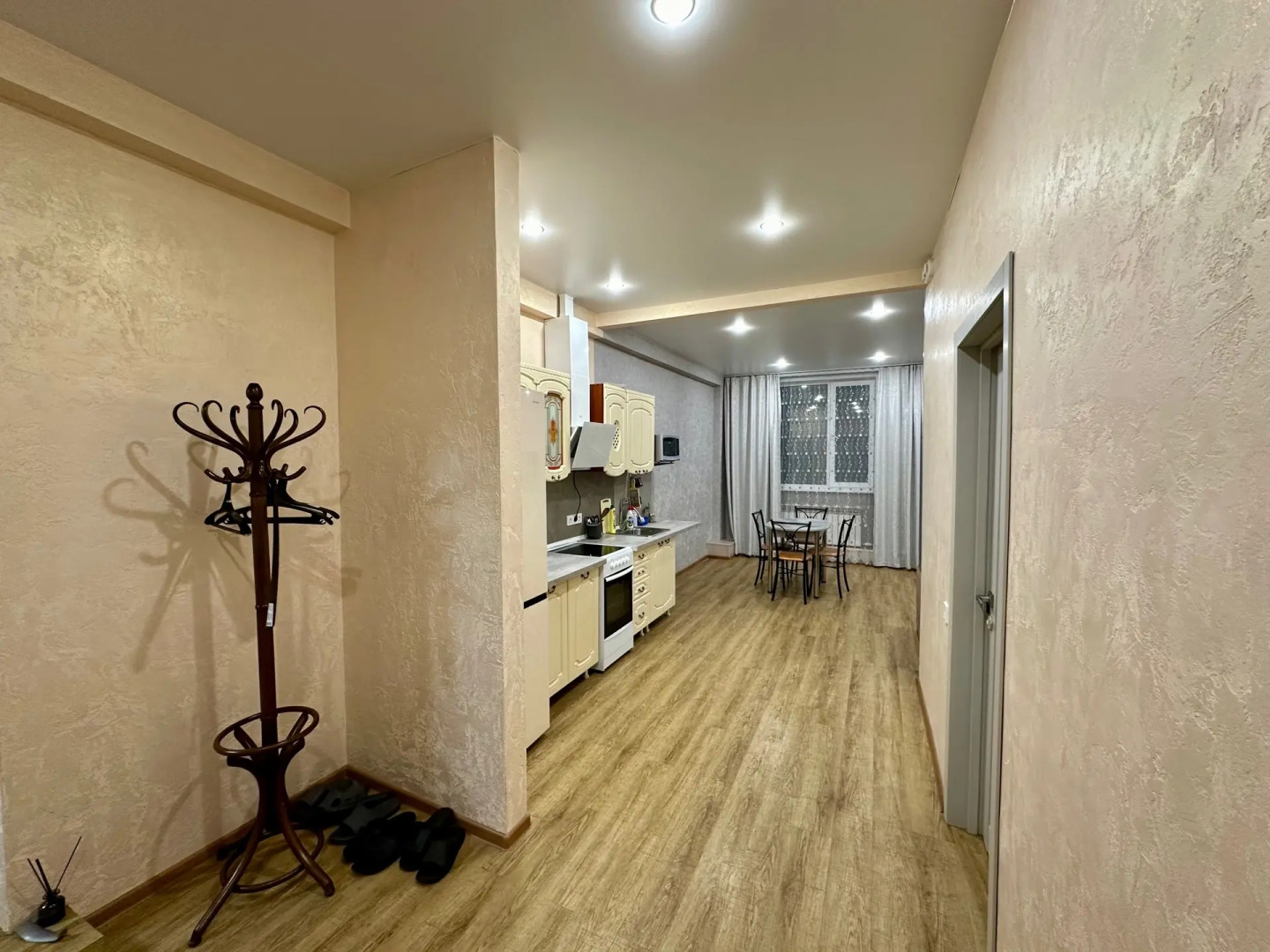 Апартаменты Трёхкомнатные Ужурская День & Ночь 6