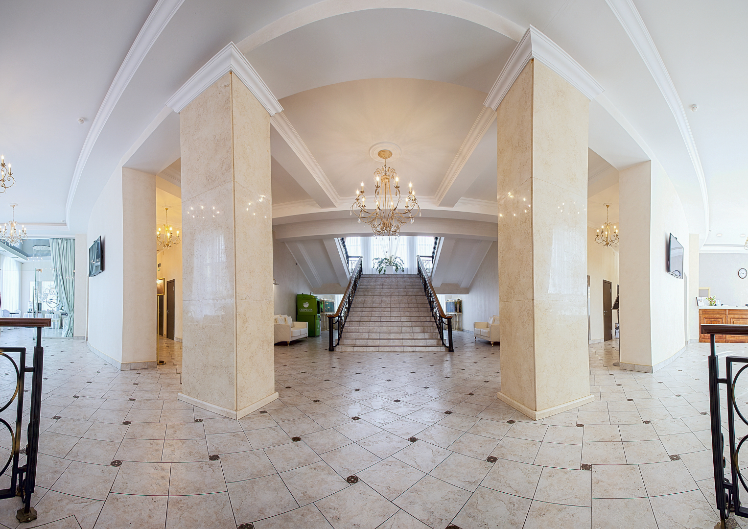 Отель Чарушин