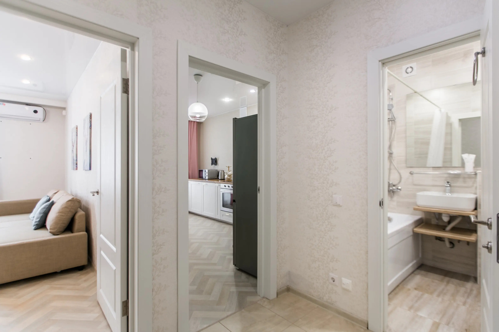 Квартира Чистопольская 85А