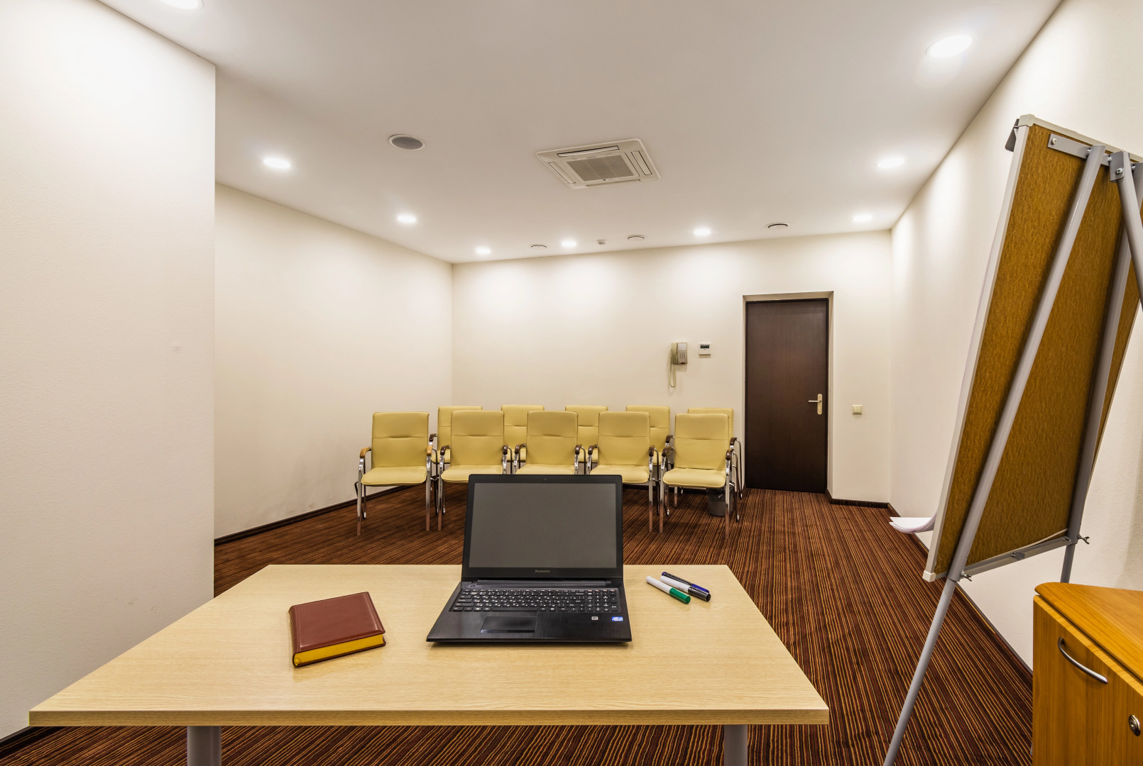 Отель Веструм