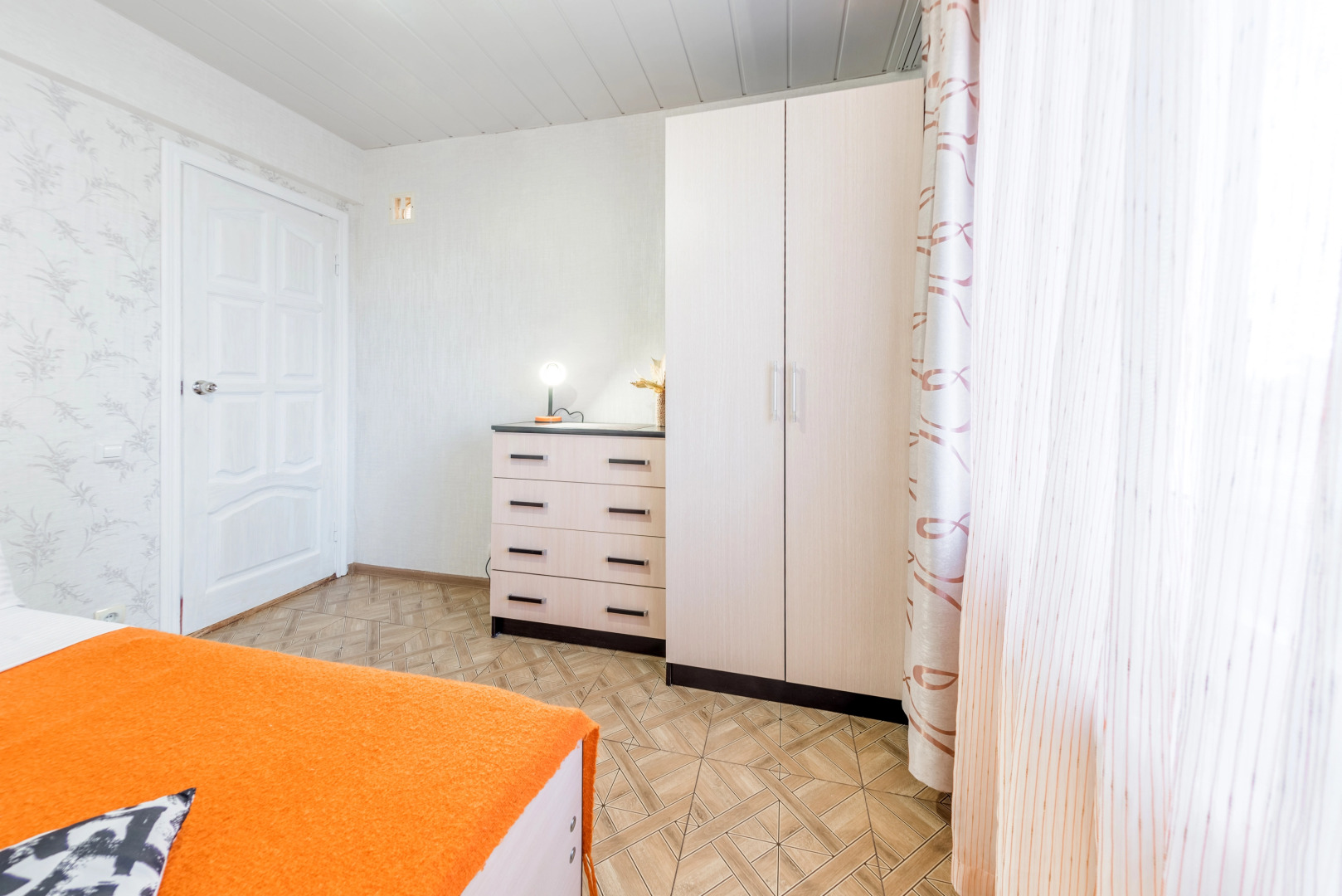 Апартаменты Констиаль Семейные 2 комнаты у ж/д вокзала