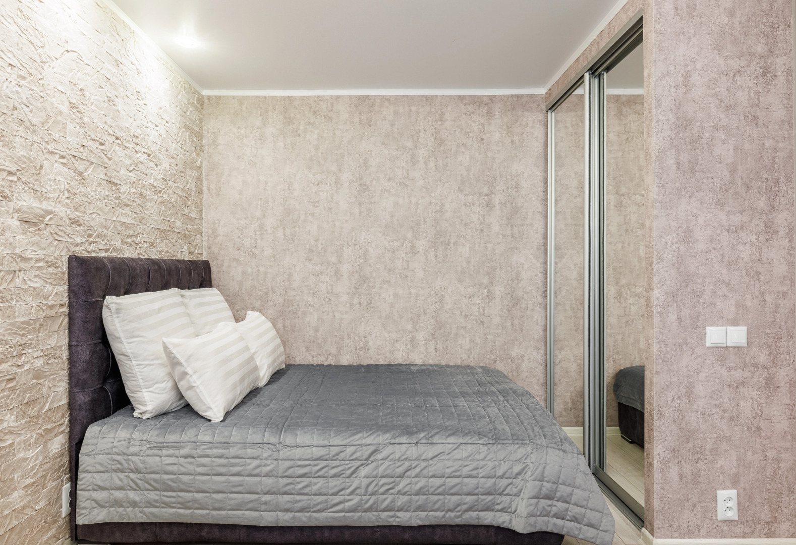 Квартира На Сойфера 19