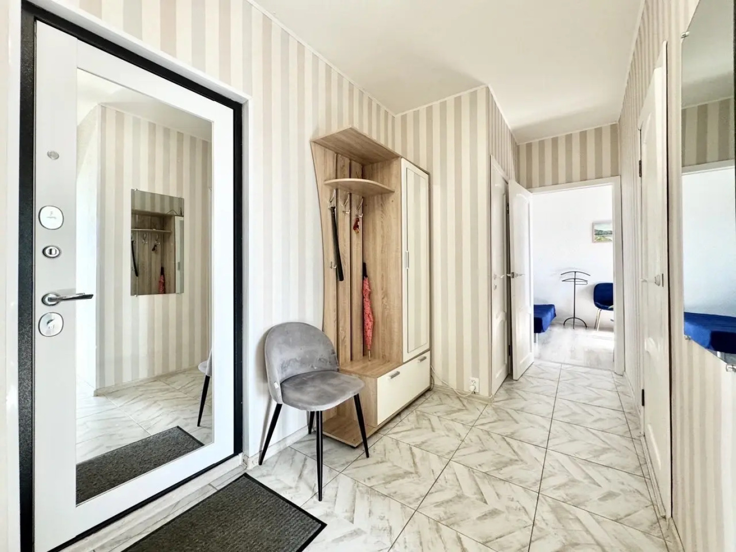 Квартира InRoomSPb на Просвещения