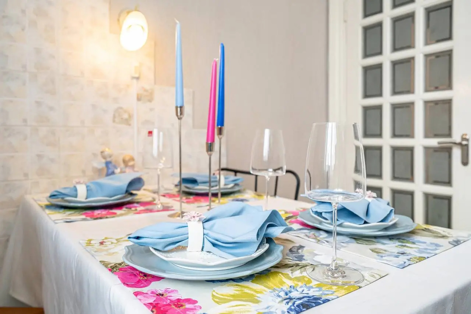 3-комн. апарты в центре города на ул. Романовская Слобода 22