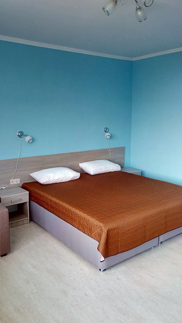 Guest House on Aivazovskogo 38