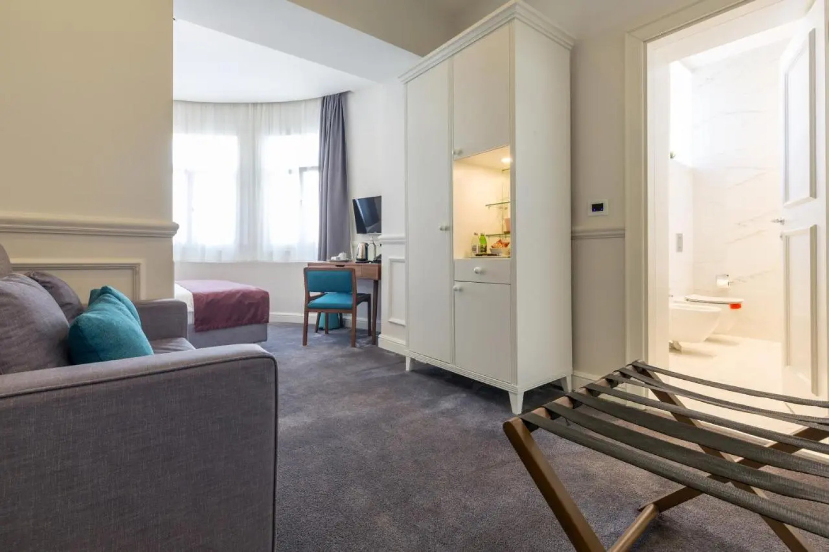 Отель Public House