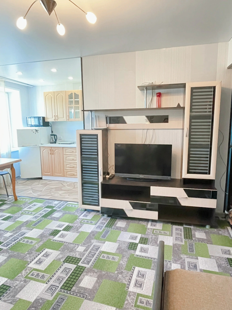 Квартира На 50 Лет Октября 15/6