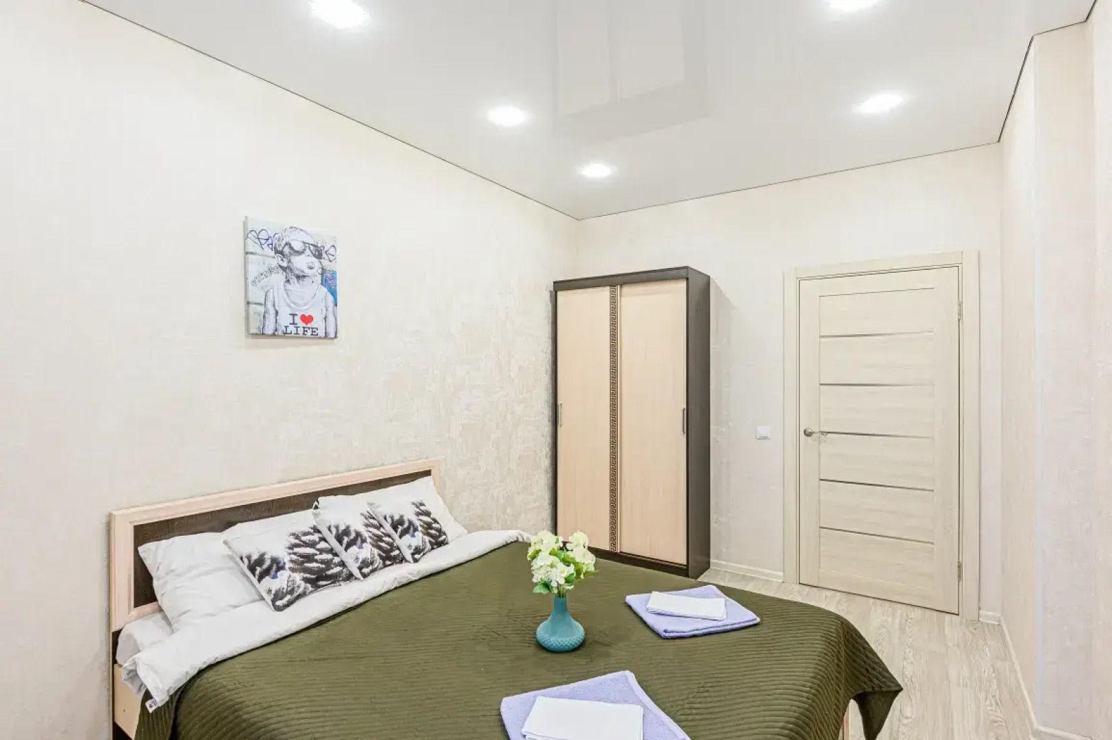 Апартаменты Stepanenkov на Большевистской 32 на 13 этаже