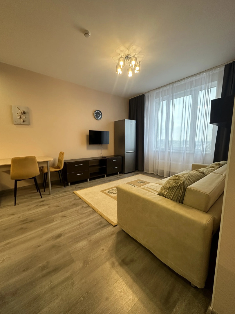 Апартаменты 817 на проспекте Витебский 99стр1/1