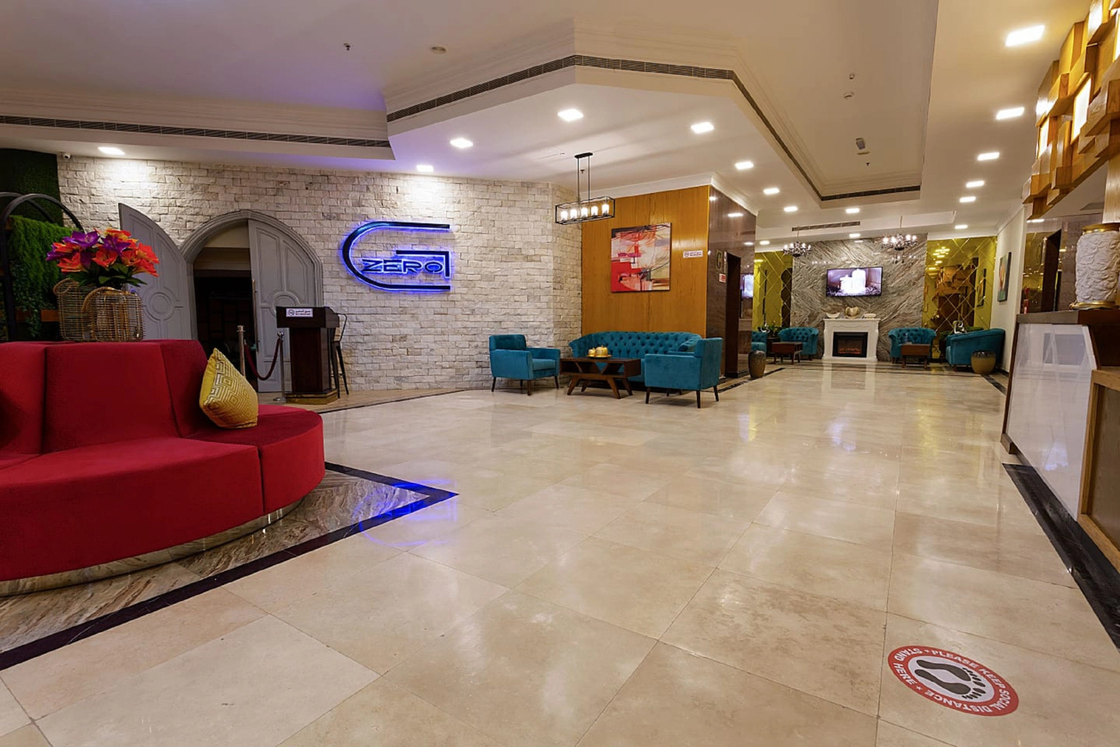 Отель Phoenicia Tower Hotel&Spa