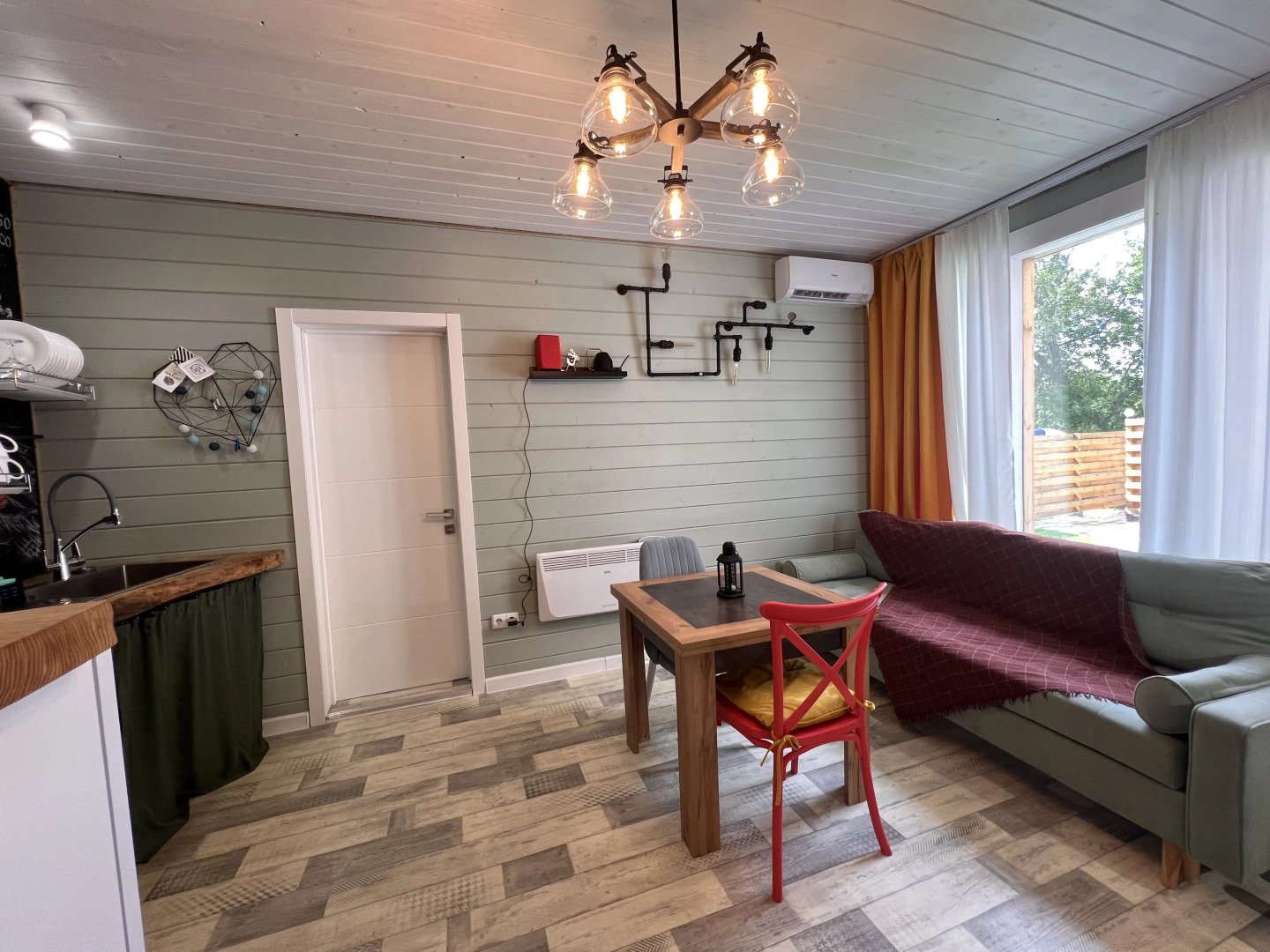 Гостевой дом Черный дом в Хвалынске