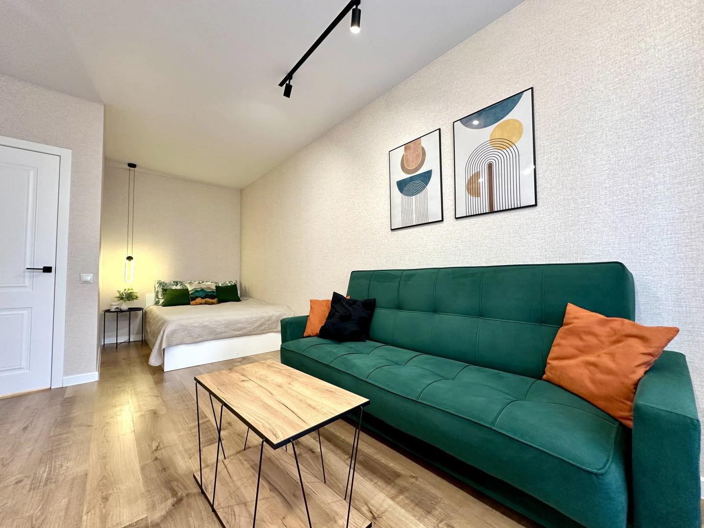 Квартира возле ТЦ Мега