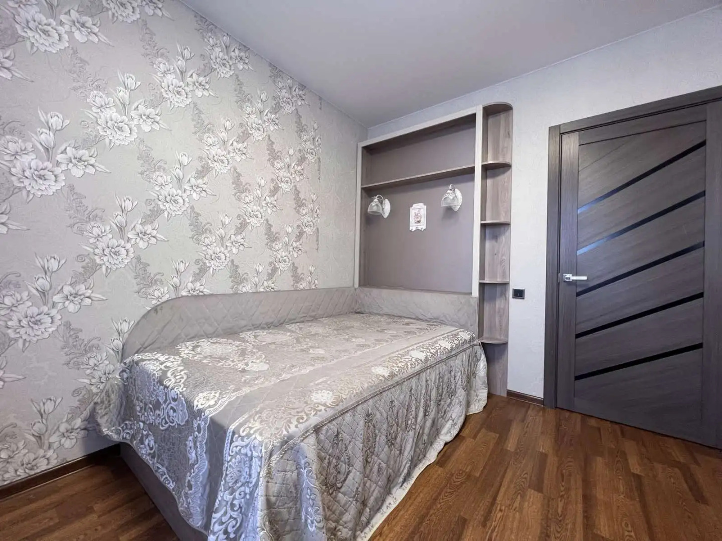 Квартира Двухкомнатная в Центре Ноябрьска