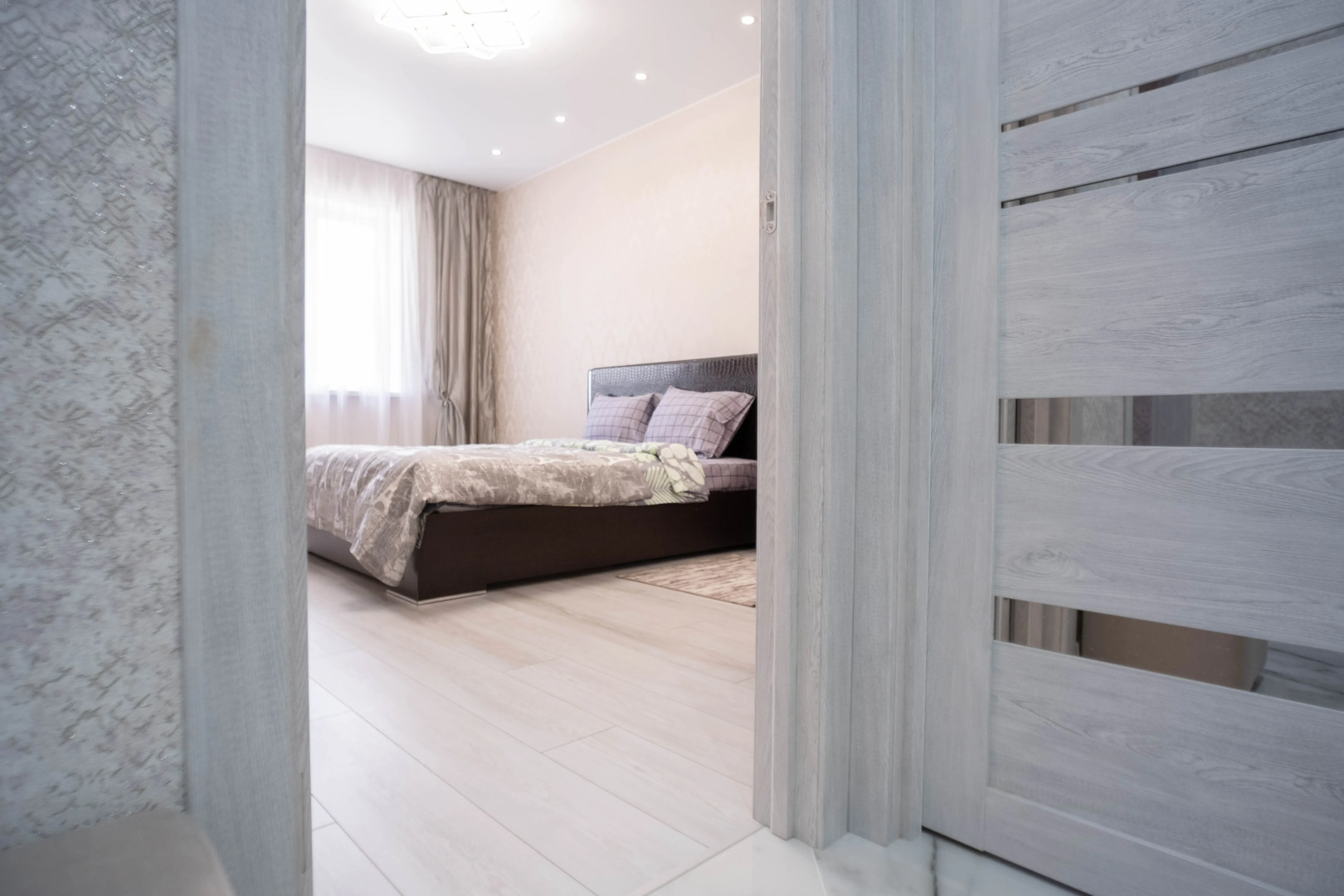 Апартаменты с уютным светлым ремонтом в новом доме