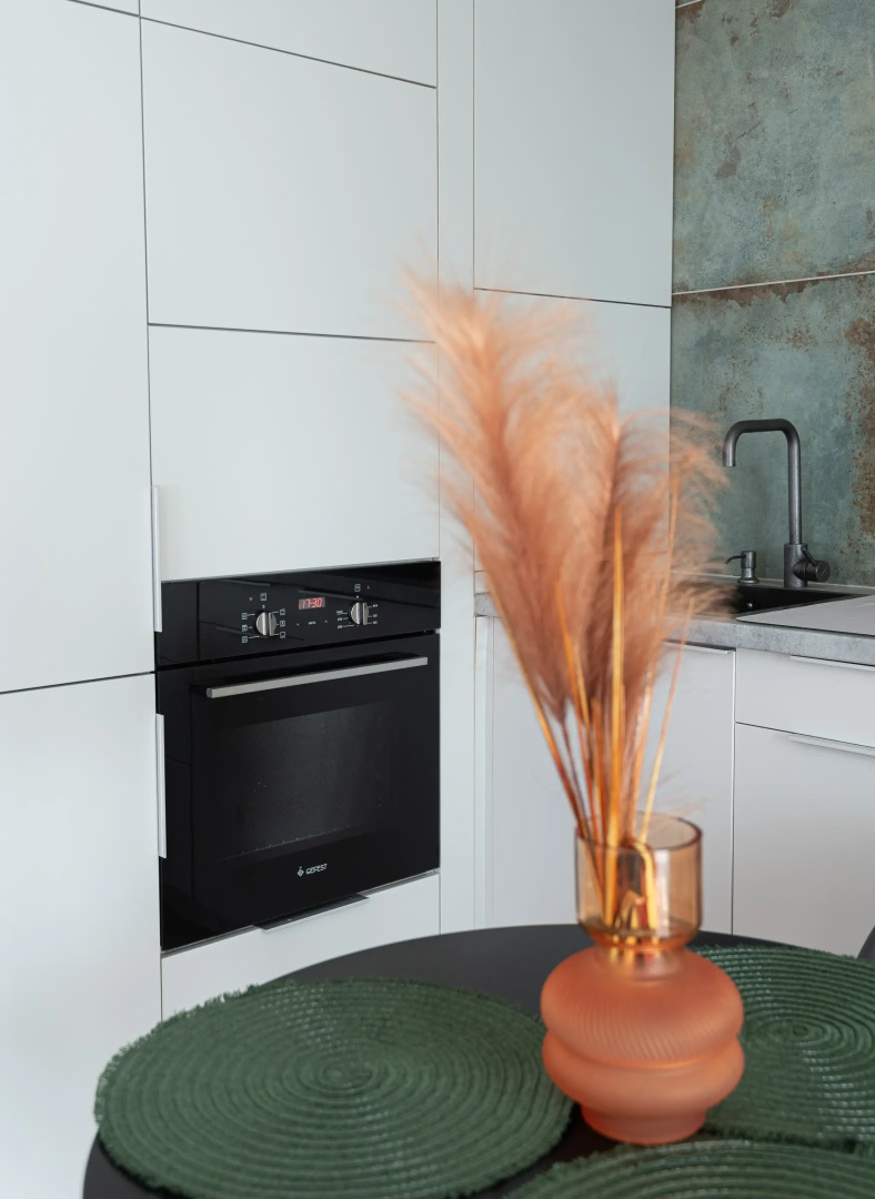 Квартира студия на сутки Центр Метро рядом Самозаселение Кондиционер Wi-Fi