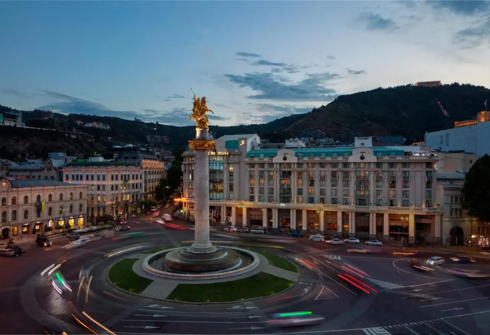 Отель Courtyard by Marriott Tbilisi