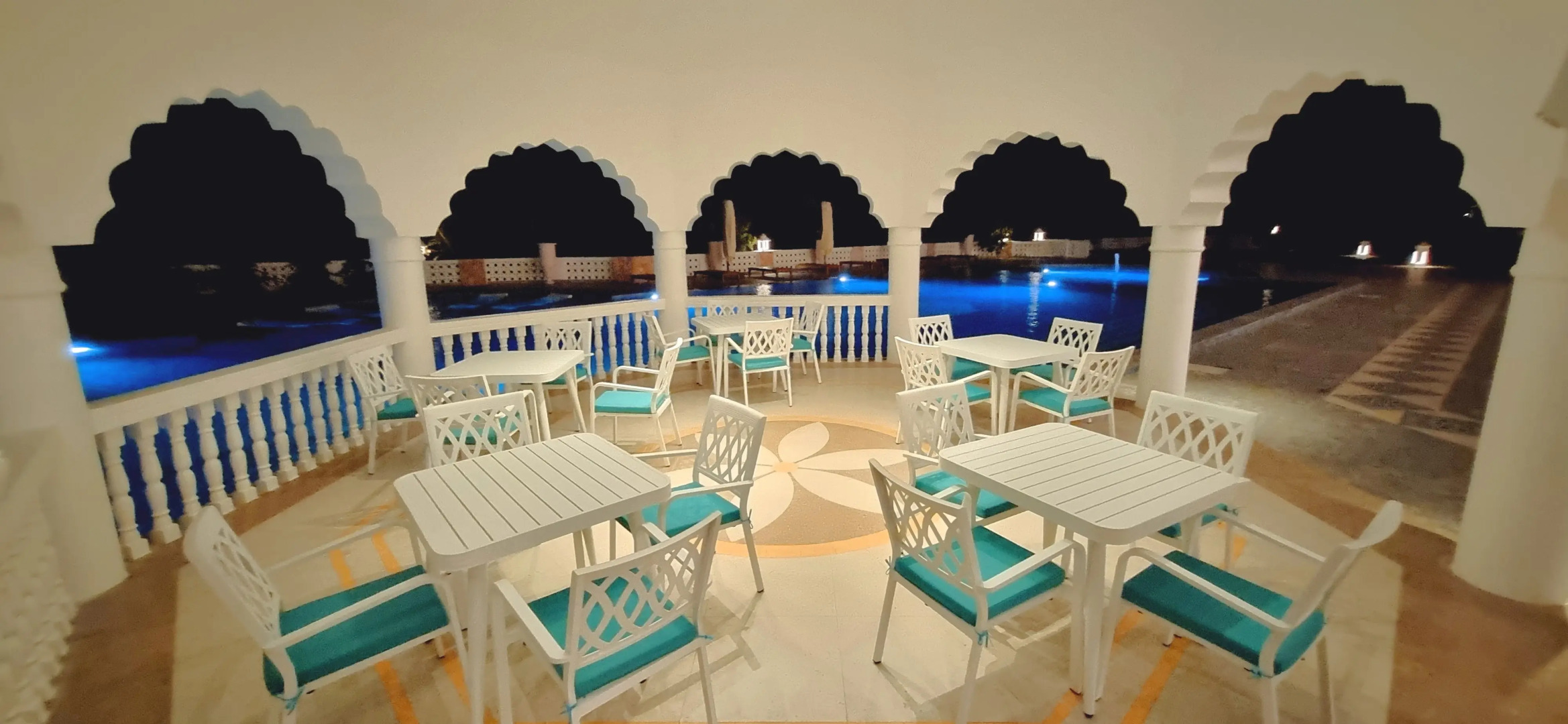 Отель Shukran Palace