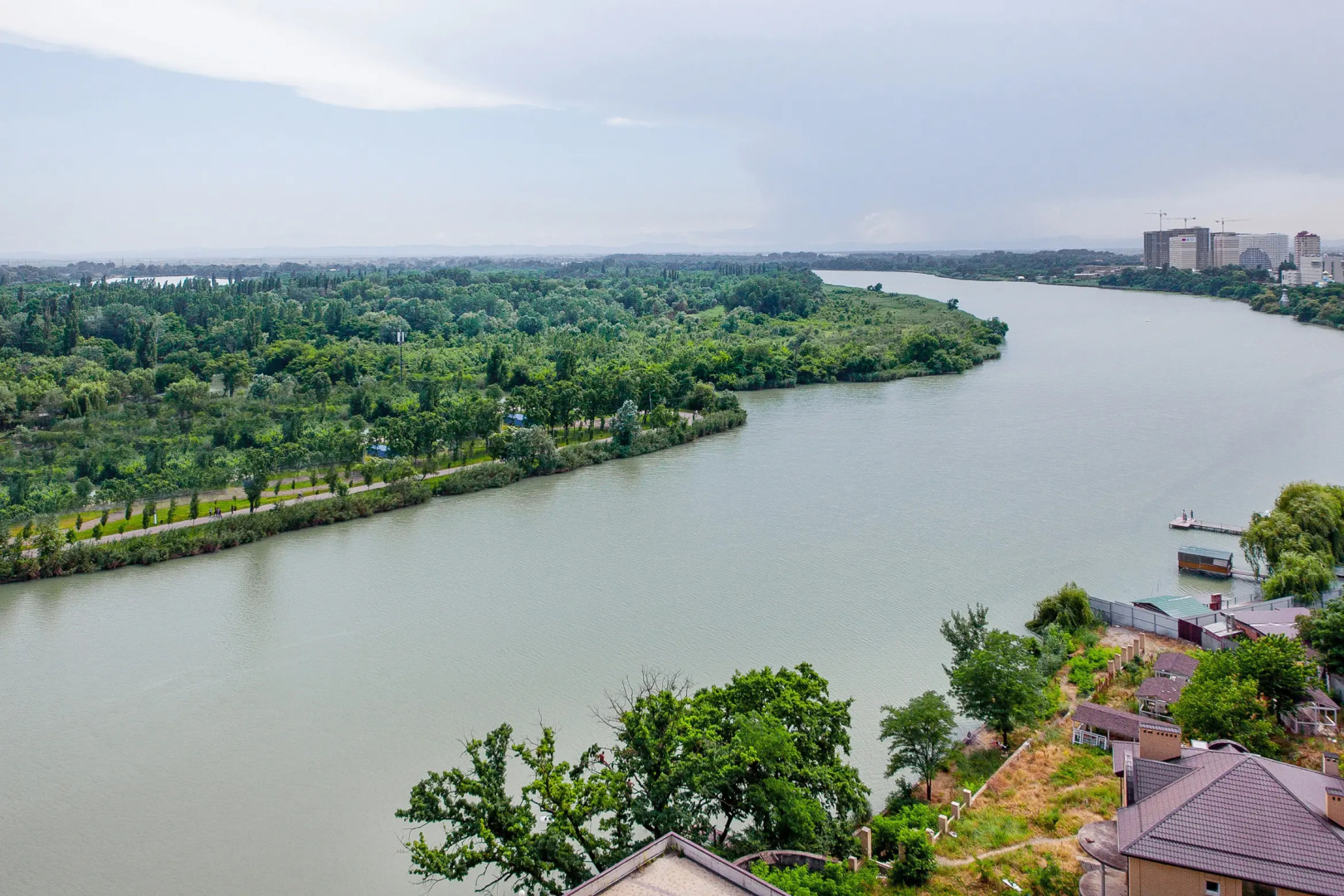 Апартаменты Возле Парка Солнечный Остров